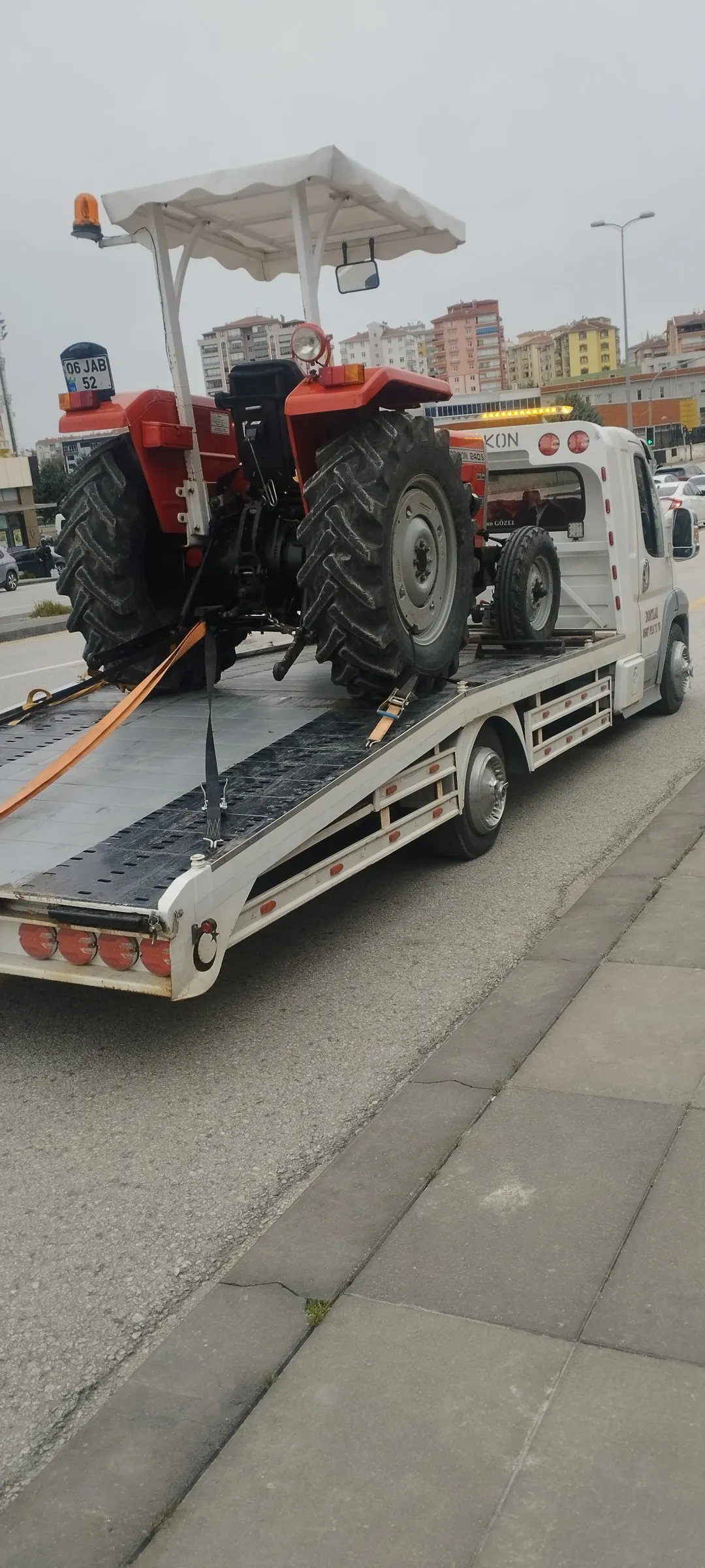 Traktör çekici ile nakil — her tip araç taşıma